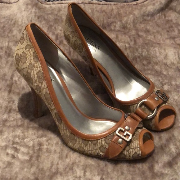 Shoes - Picture 1 of 1